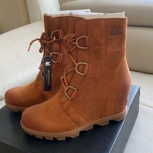 Sorel Joan of Arctic Wedge II / color: Iced Tea / size 7.5 / Brand new with tags